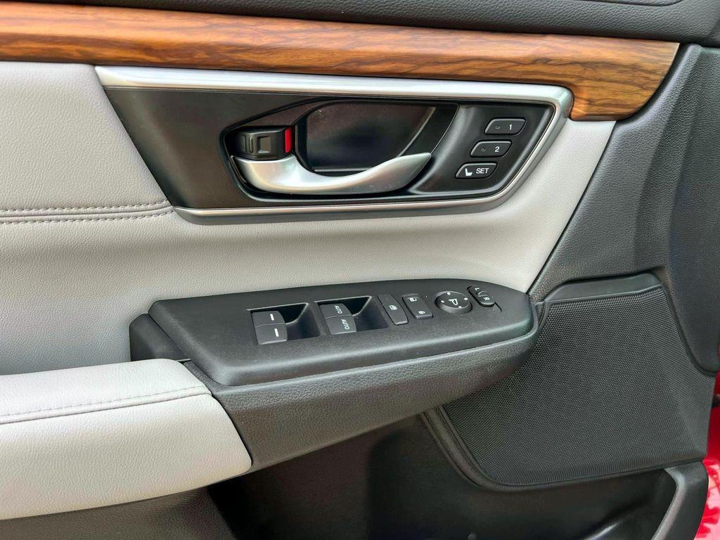 used 2022 Honda CR-V Hybrid car, priced at $29,995
