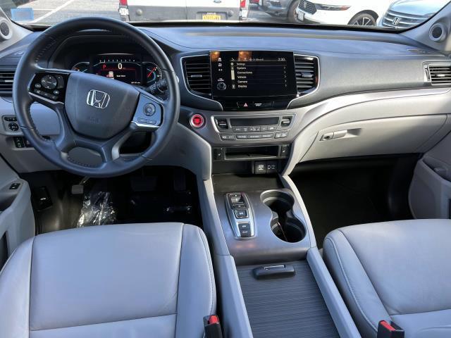 used 2021 Honda Pilot car, priced at $28,995