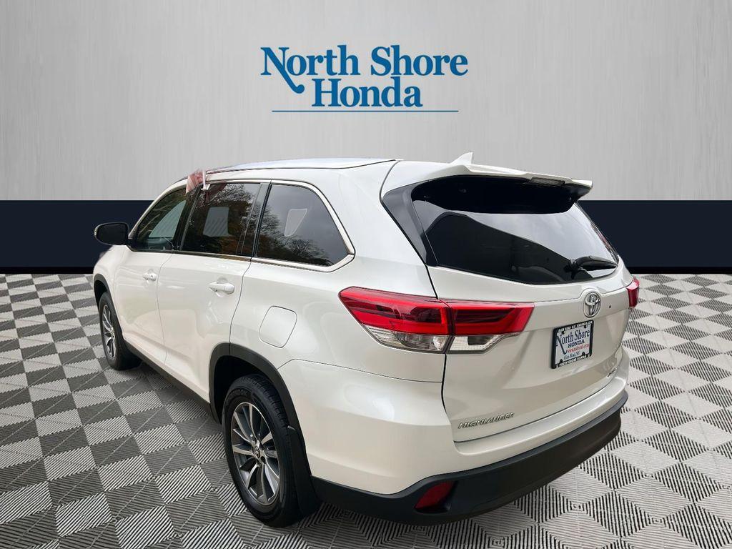 used 2019 Toyota Highlander car, priced at $24,795