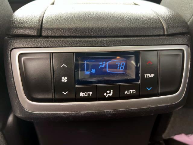 used 2019 Toyota Highlander car, priced at $28,999
