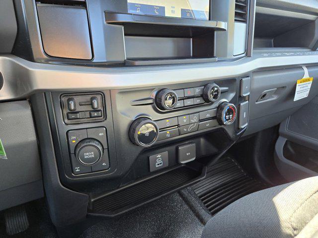 new 2025 Ford F-250 car, priced at $53,715