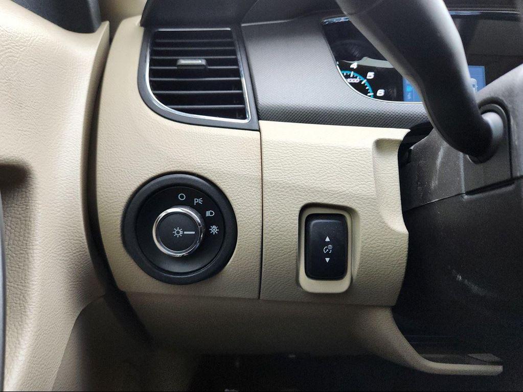 used 2015 Ford Taurus car, priced at $11,998