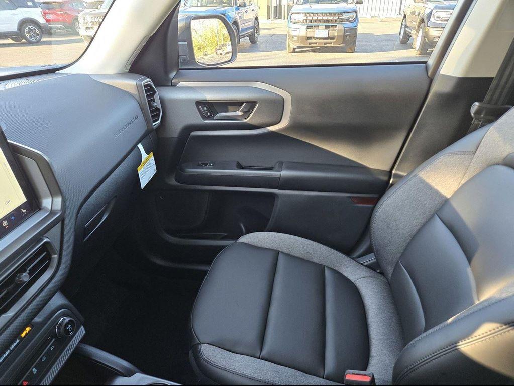 new 2025 Ford Bronco Sport car, priced at $38,555