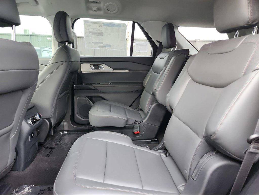 new 2025 Ford Explorer car, priced at $48,510