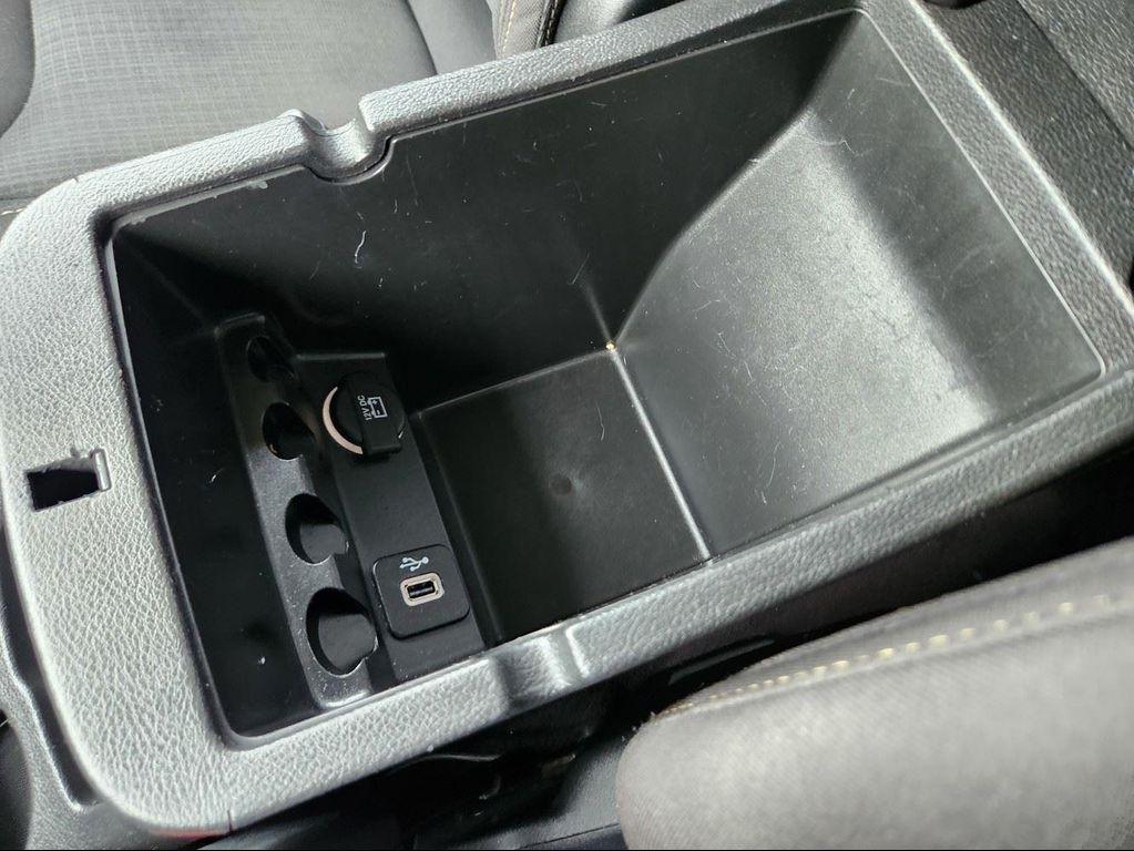 used 2017 Jeep Cherokee car, priced at $11,275