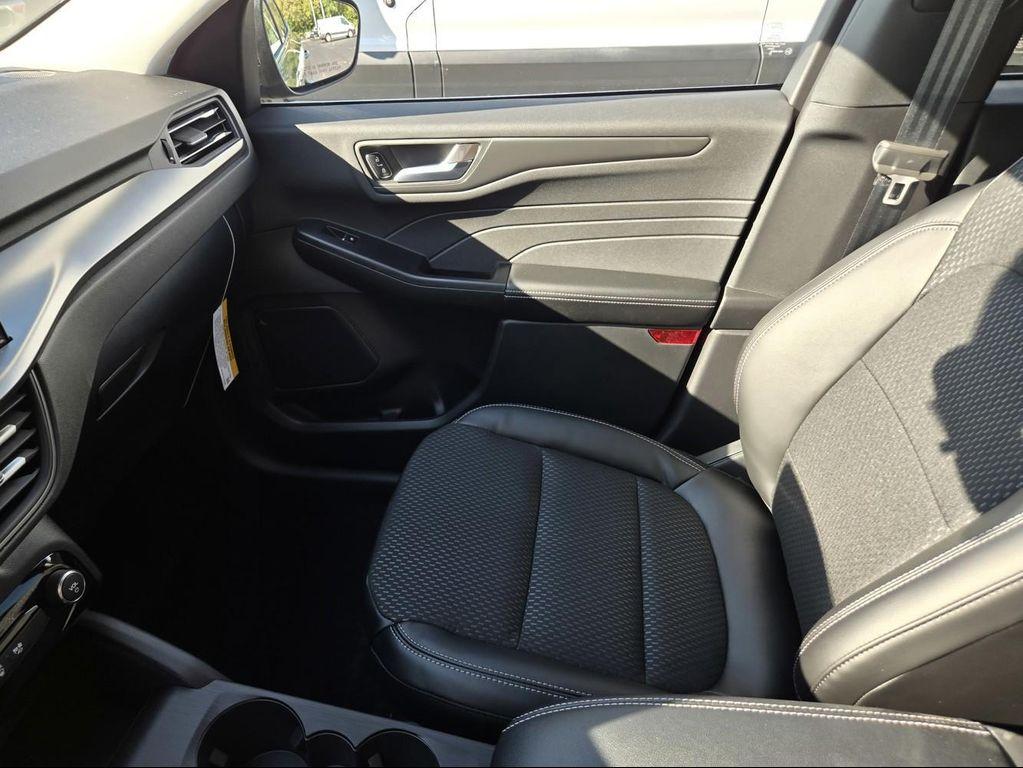 new 2025 Ford Escape PHEV car, priced at $32,215