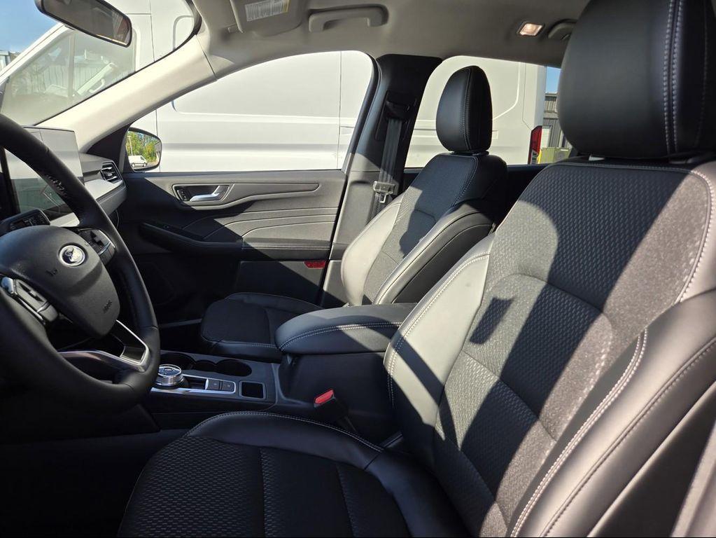 new 2025 Ford Escape PHEV car, priced at $32,215