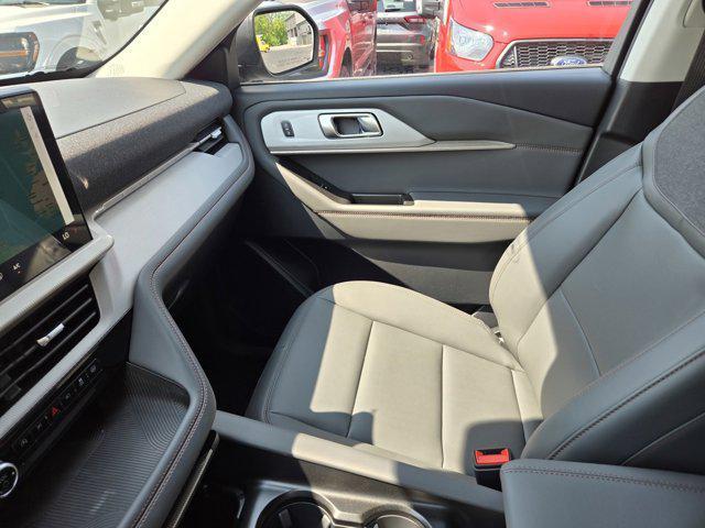 new 2025 Ford Explorer car, priced at $48,205