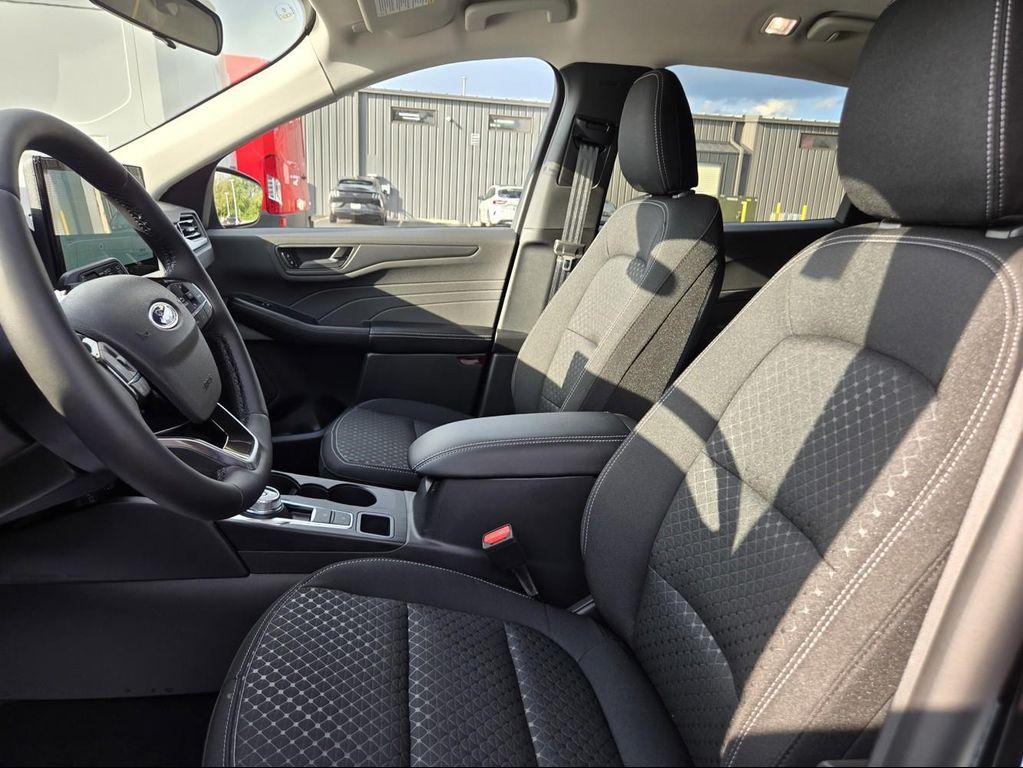 new 2025 Ford Escape car, priced at $29,840