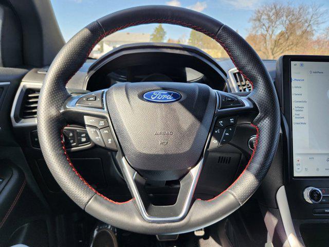 used 2024 Ford Edge car, priced at $35,998