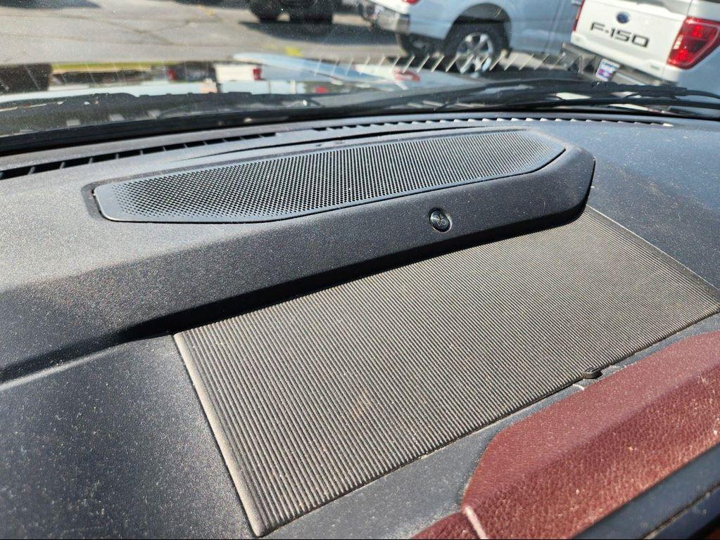 used 2023 Ford Expedition car, priced at $47,998