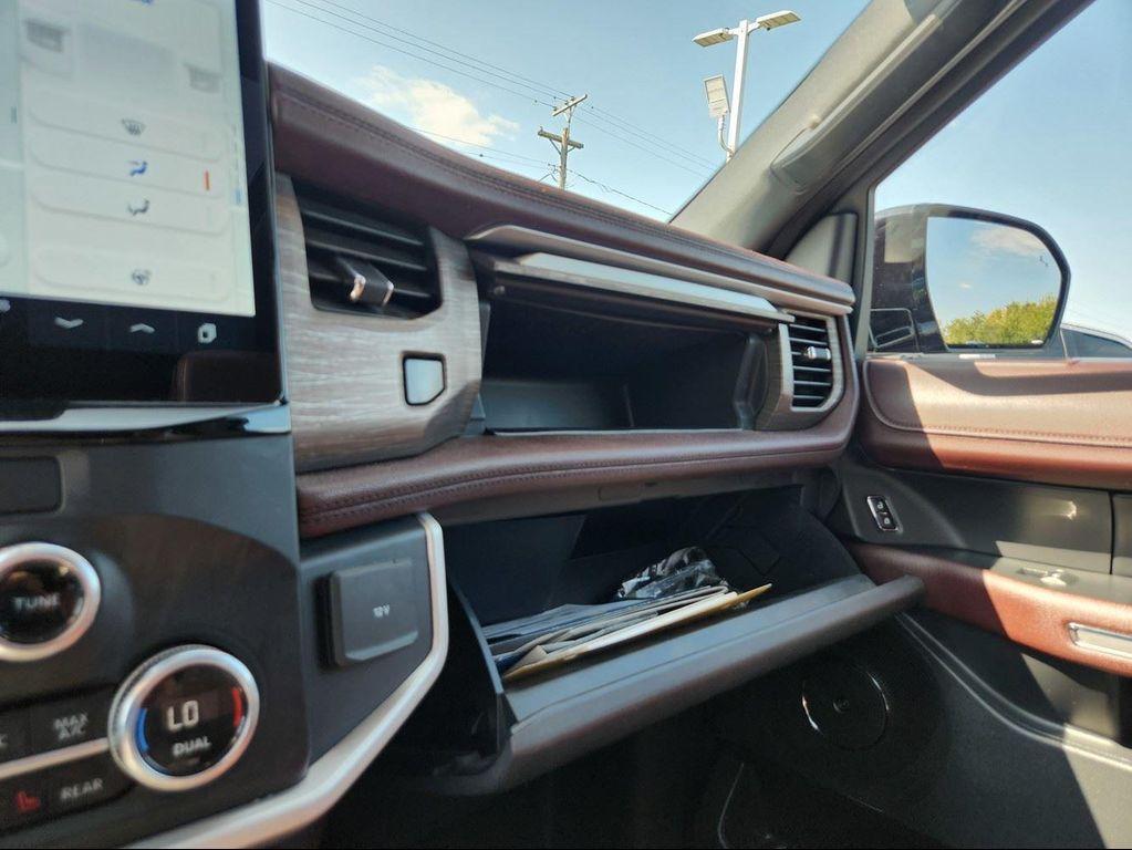 used 2023 Ford Expedition car, priced at $47,998