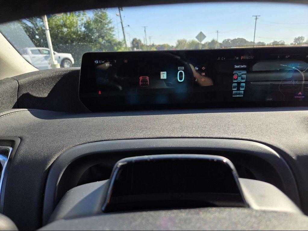 new 2025 Ford Expedition car, priced at $80,910