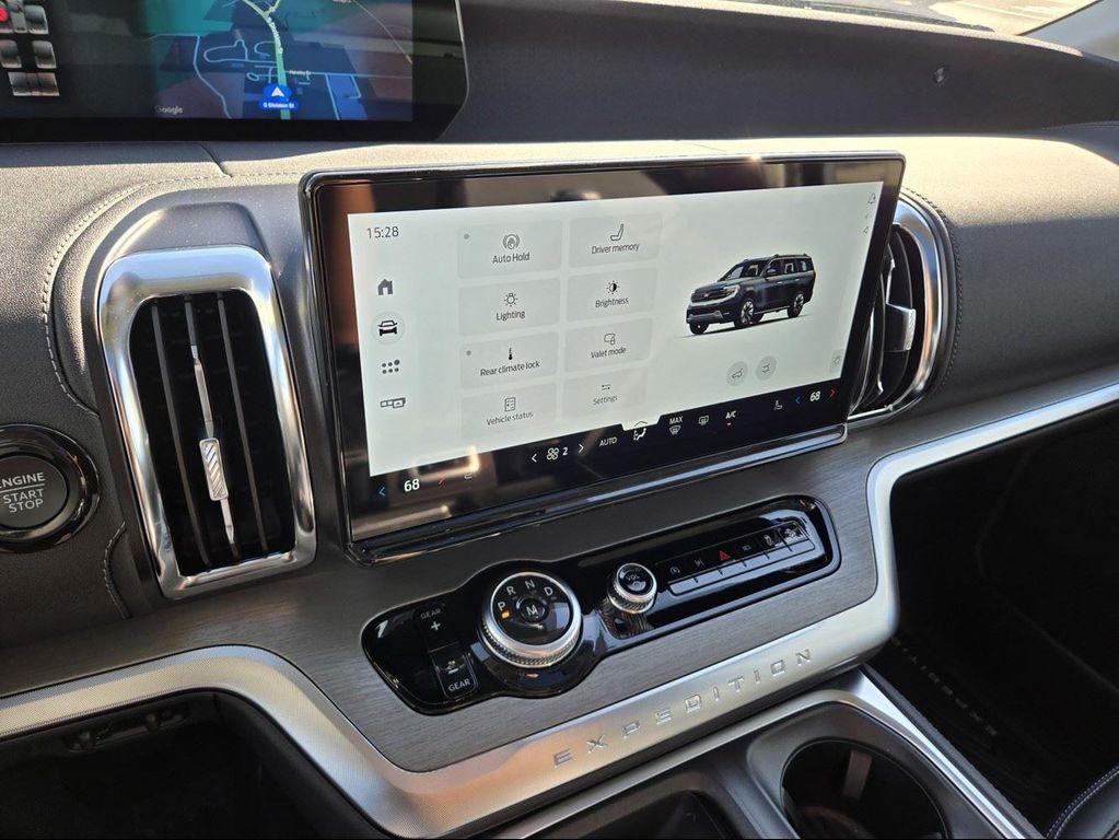 new 2025 Ford Expedition car, priced at $80,910