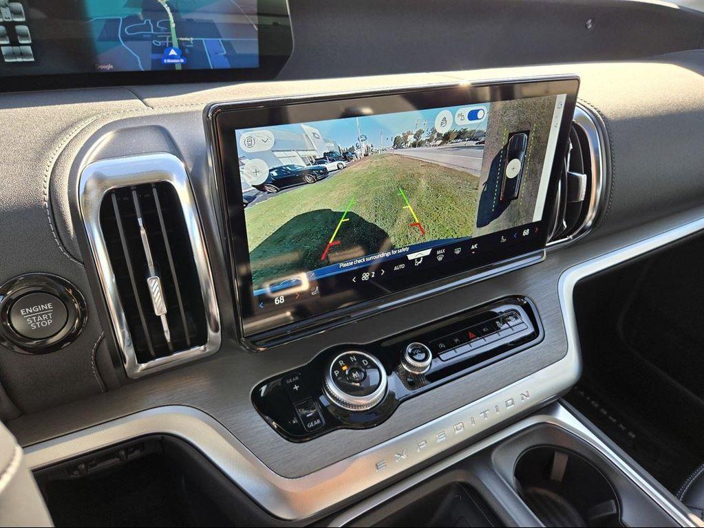 new 2025 Ford Expedition car, priced at $80,910