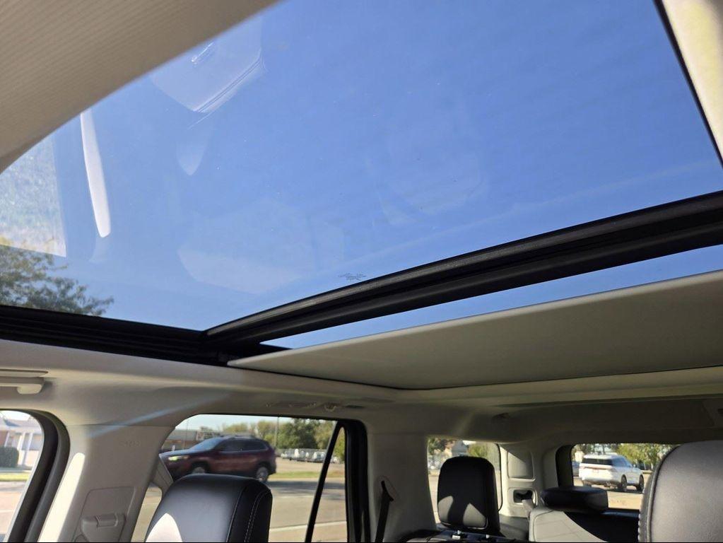 new 2025 Ford Expedition car, priced at $80,910