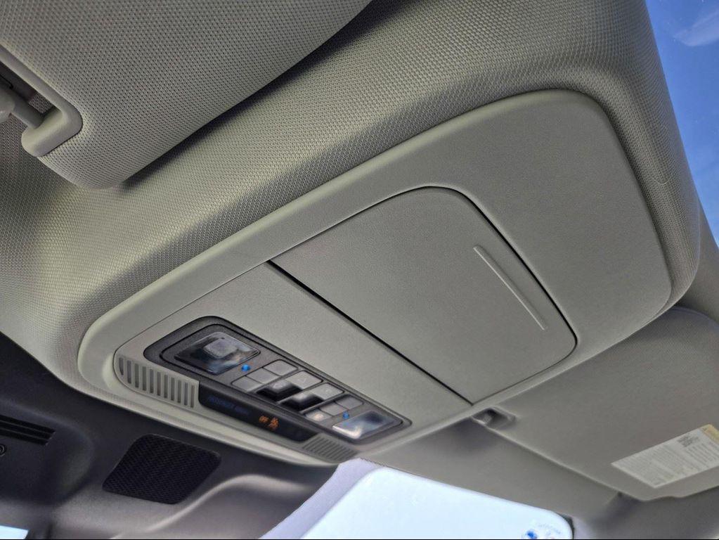 new 2025 Ford Expedition car, priced at $80,910