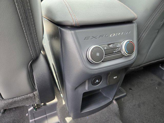 new 2025 Ford Explorer car, priced at $50,590