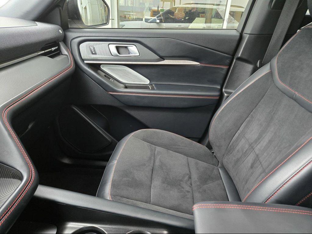 used 2025 Ford Explorer car, priced at $53,975