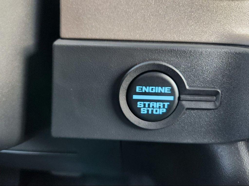 new 2025 Ford Bronco car, priced at $50,930