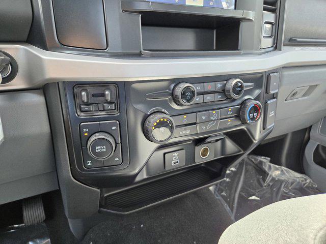 new 2025 Ford F-250 car, priced at $59,095