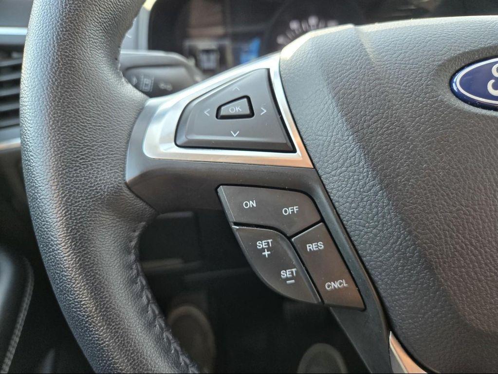 used 2024 Ford Edge car, priced at $31,998