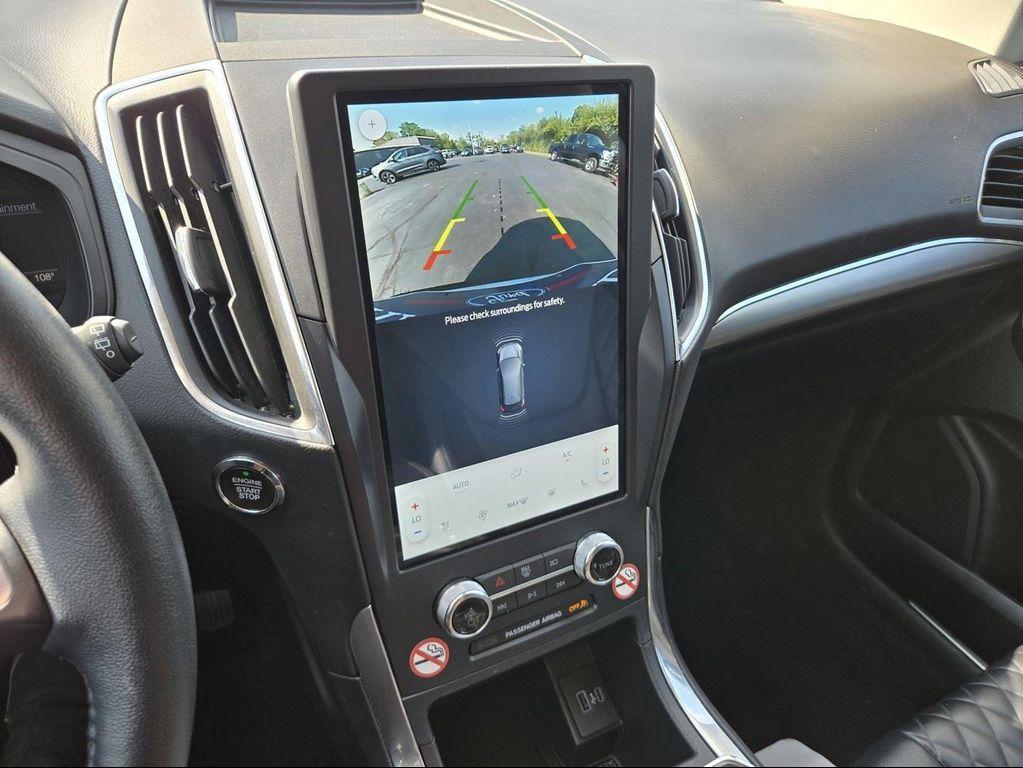 used 2024 Ford Edge car, priced at $29,975