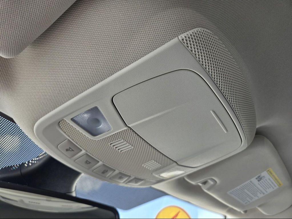used 2024 Ford Edge car, priced at $31,998