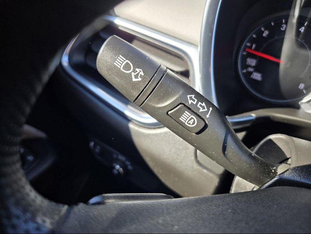 used 2022 Chevrolet Equinox car, priced at $21,550