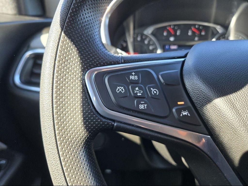 used 2022 Chevrolet Equinox car, priced at $21,550