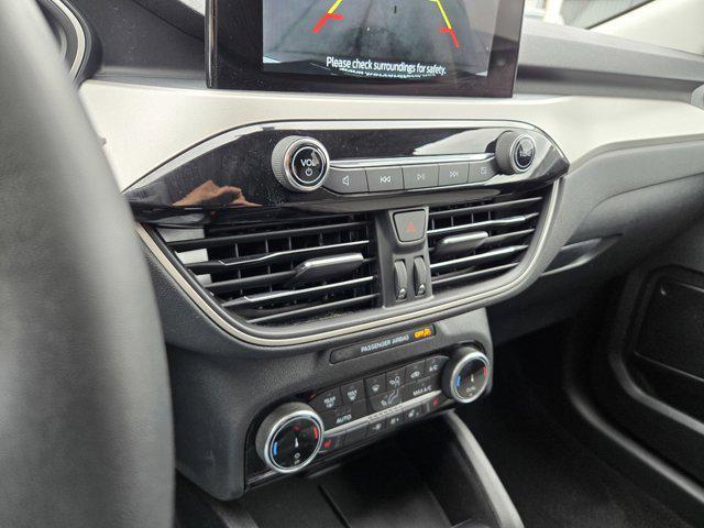 used 2022 Ford Escape car, priced at $25,550
