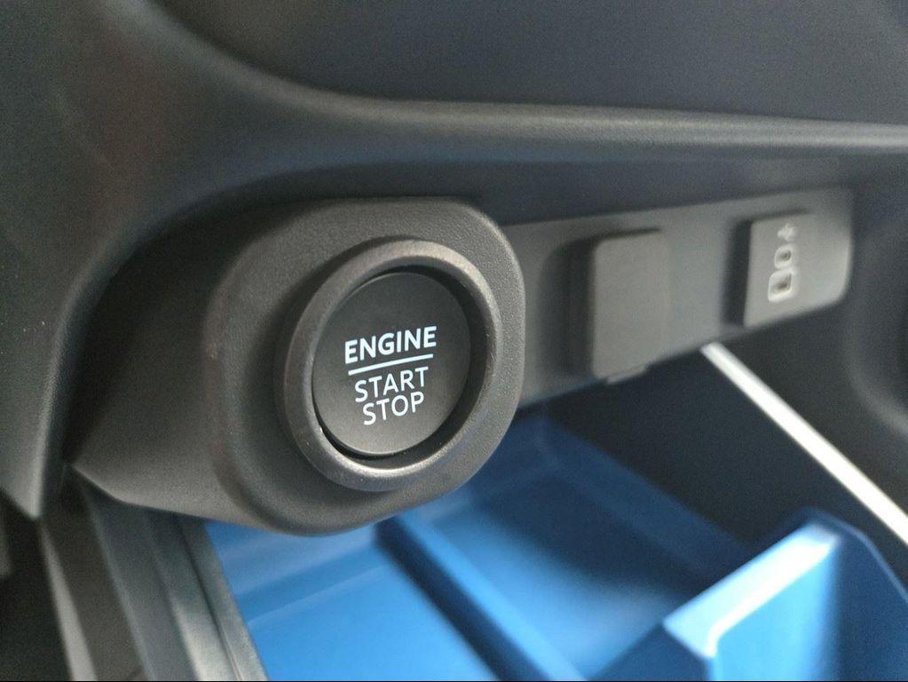 new 2025 Ford Maverick car, priced at $32,990
