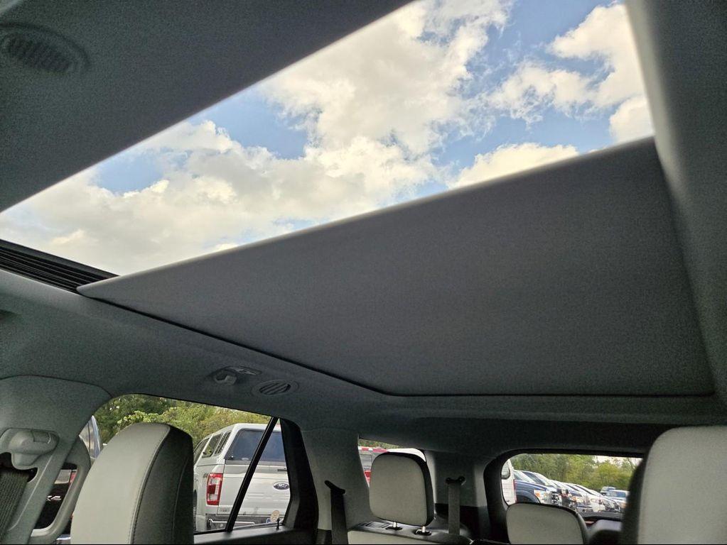 used 2021 Ford Explorer car, priced at $19,875