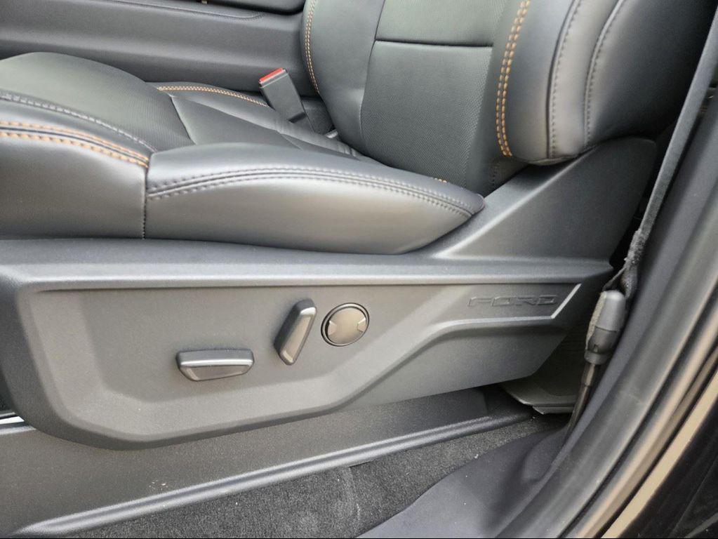 new 2025 Ford Expedition car, priced at $85,060