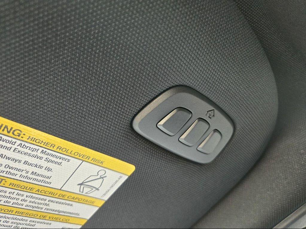 new 2025 Ford Expedition car, priced at $85,060