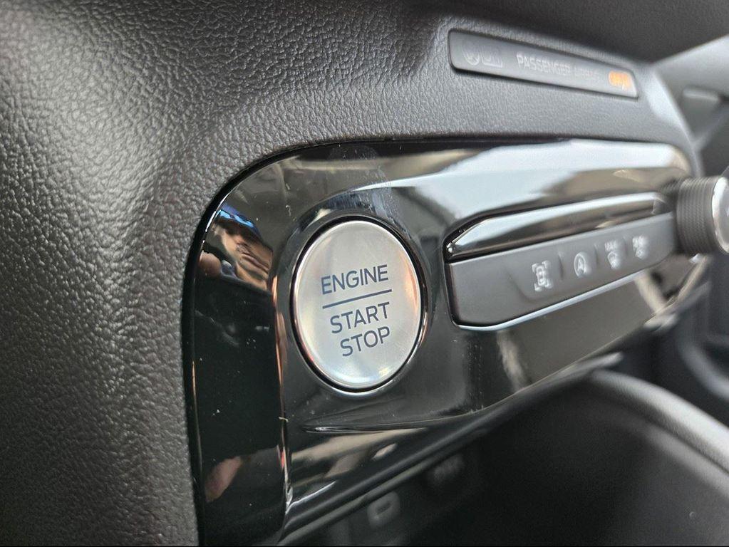 new 2025 Ford Escape car, priced at $29,325