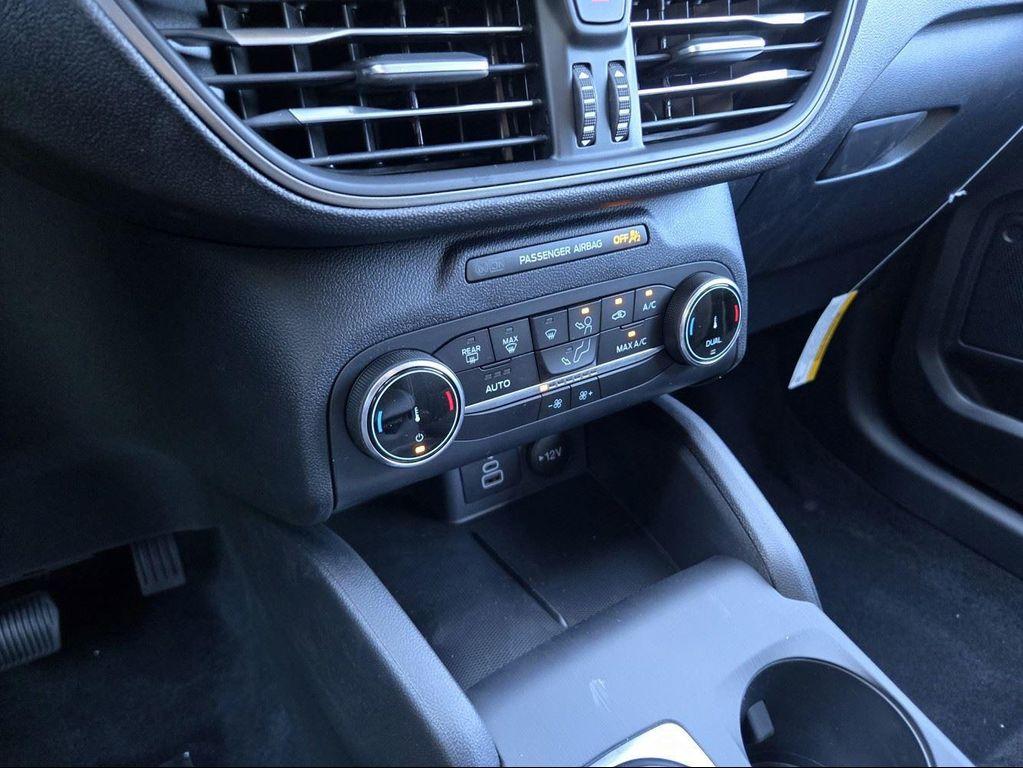 new 2025 Ford Escape car, priced at $33,280