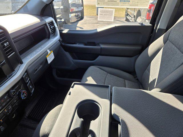 new 2025 Ford F-250 car, priced at $53,265