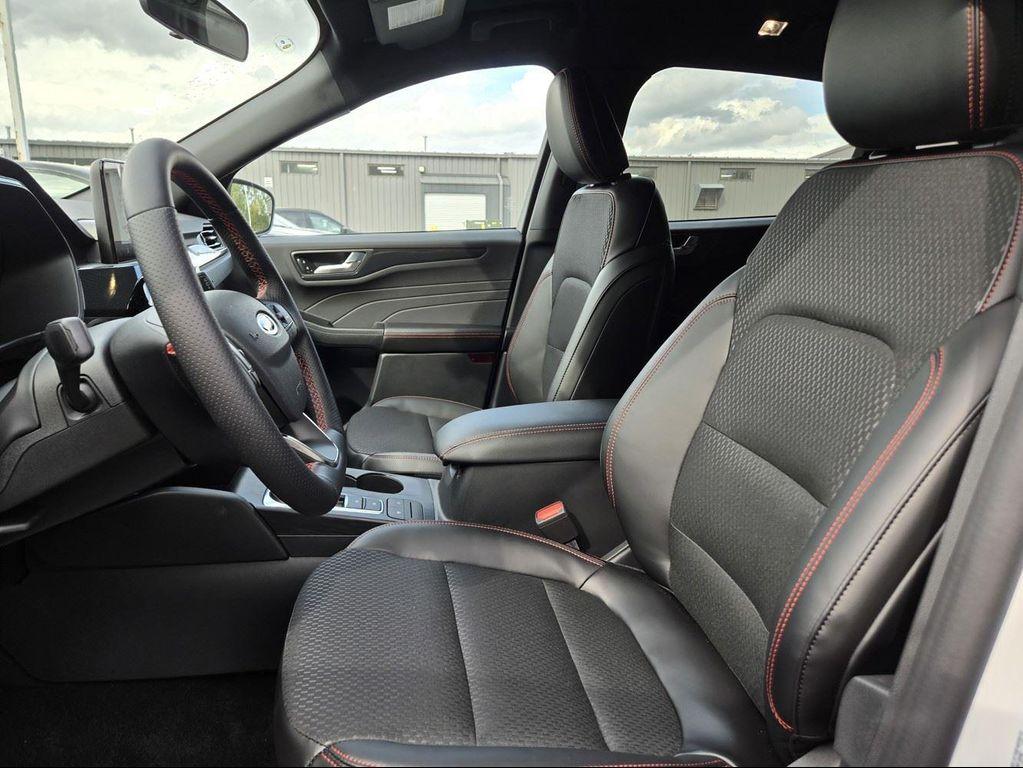 new 2025 Ford Escape car, priced at $30,675