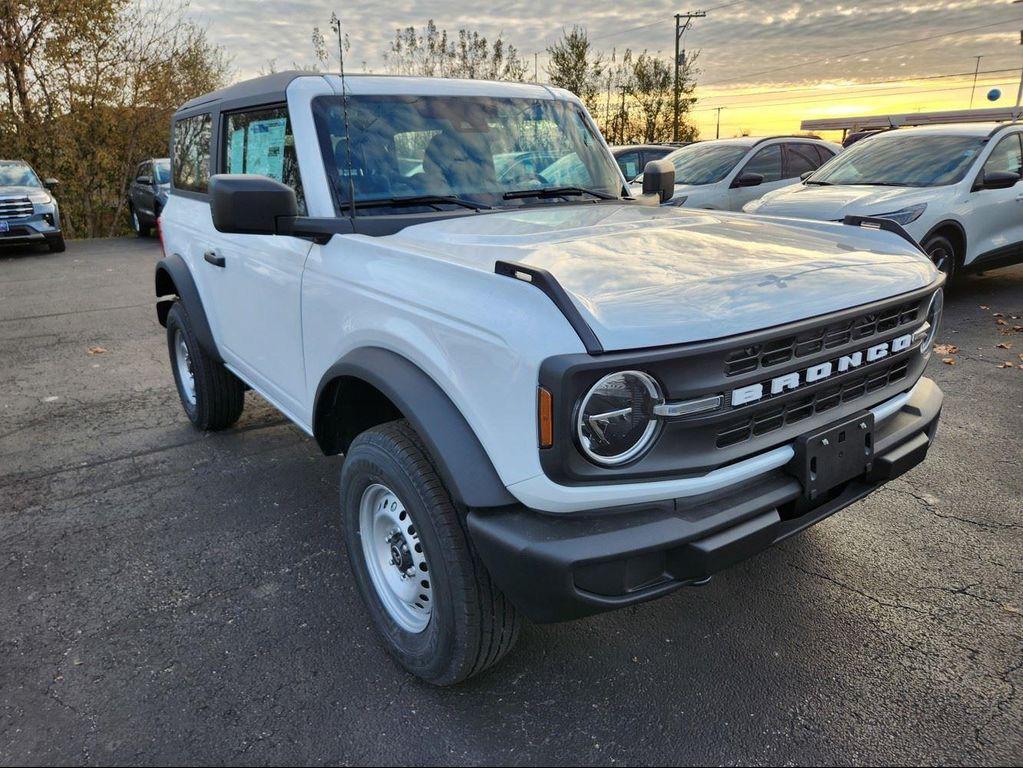 new 2025 Ford Bronco car, priced at $41,925