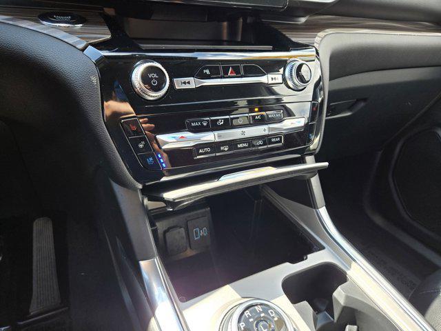 used 2024 Ford Explorer car, priced at $33,275