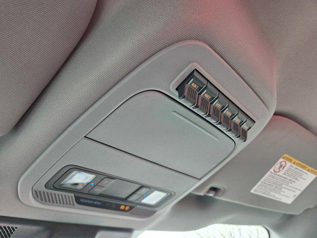 new 2025 Ford F-250 car, priced at $52,895