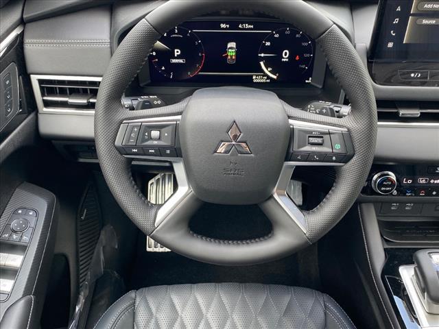 new 2025 Mitsubishi Outlander car, priced at $40,260