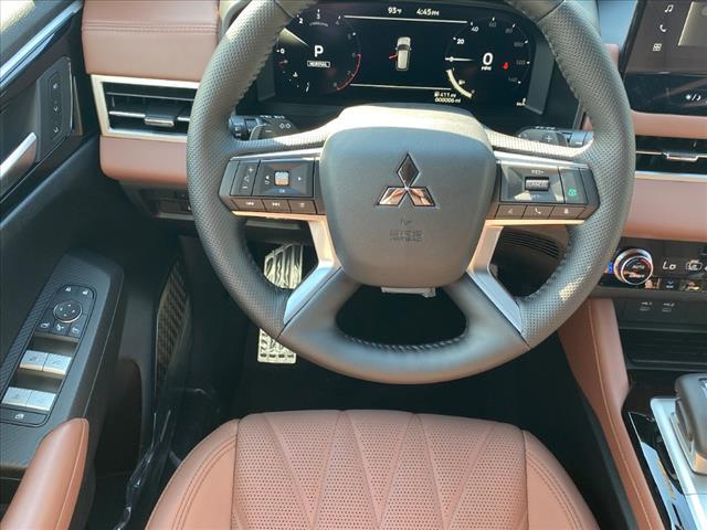 new 2025 Mitsubishi Outlander car, priced at $44,445