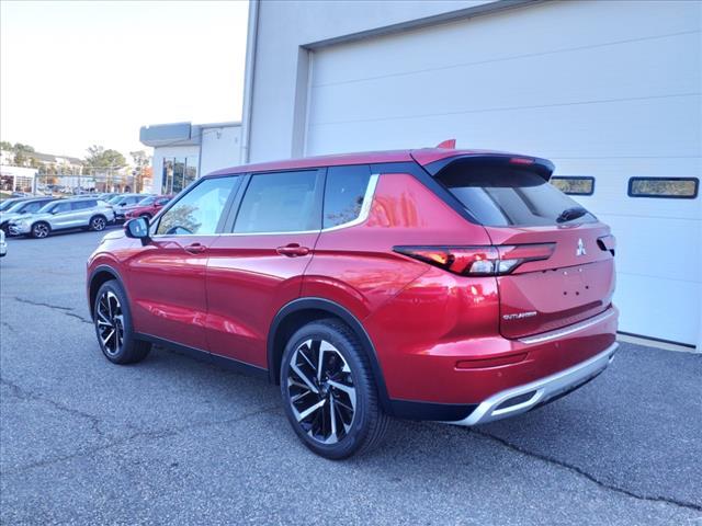 new 2024 Mitsubishi Outlander car, priced at $35,715