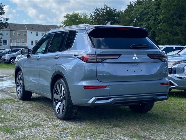 new 2025 Mitsubishi Outlander car, priced at $43,875