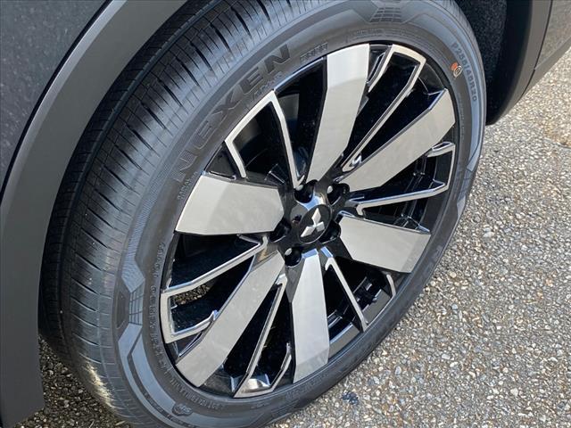 new 2025 Mitsubishi Outlander car, priced at $36,015