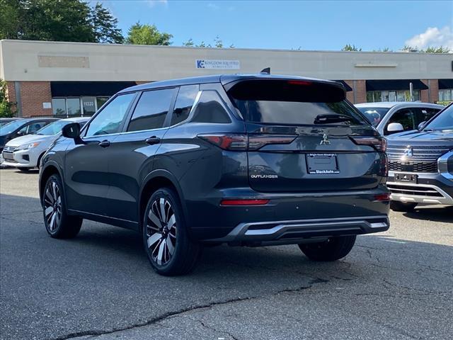 new 2025 Mitsubishi Outlander car, priced at $36,015