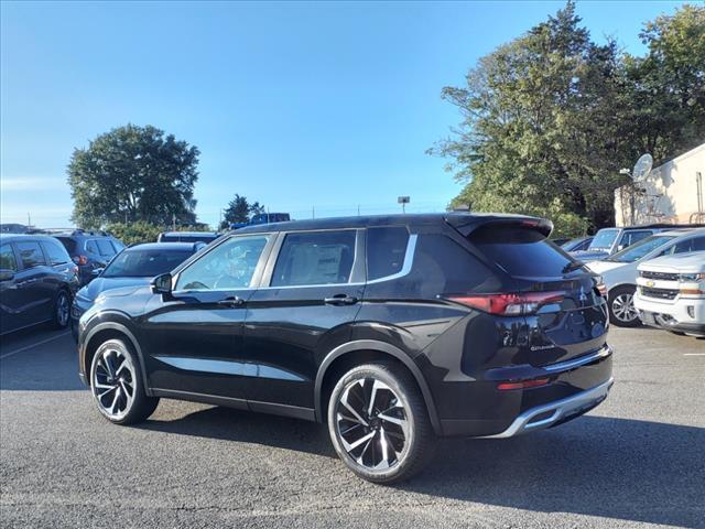 new 2024 Mitsubishi Outlander car, priced at $33,415