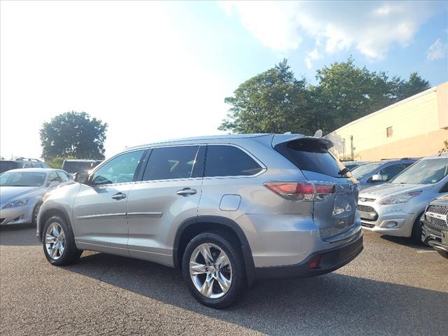 used 2015 Toyota Highlander car, priced at $25,990